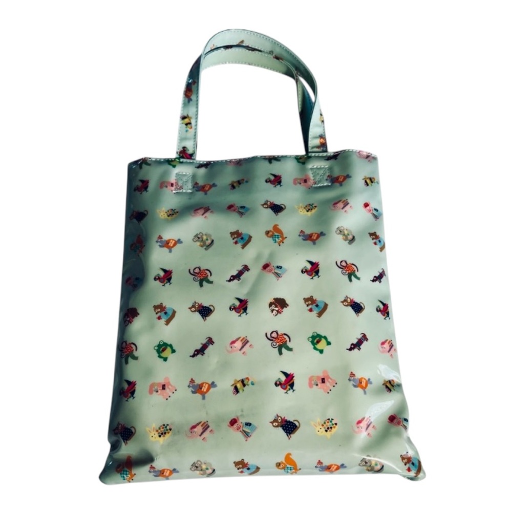Chic Animal Patterned Tote Bag in Light Green